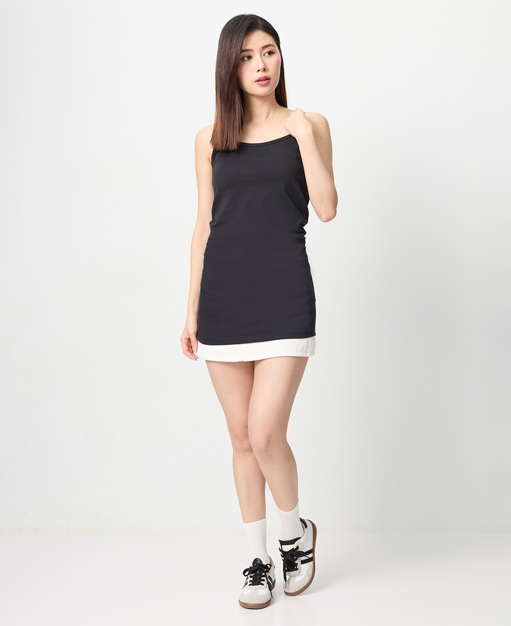 Ladies solid color spaghetti-shoulder long round neck vest